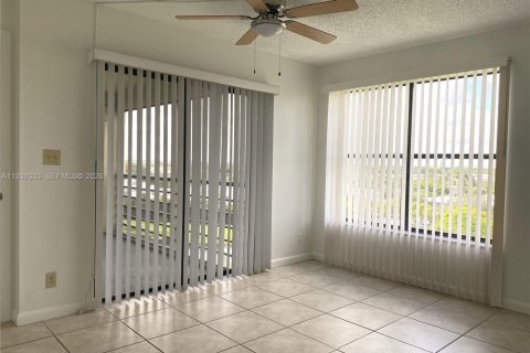 Снять в аренду кондоминиум в Помпано-Бич, Флорида 2 спальни, 102.19м2, № 2004764 - фото 22