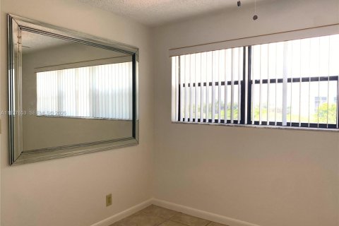 Снять в аренду кондоминиум в Помпано-Бич, Флорида 2 спальни, 102.19м2, № 2004764 - фото 11