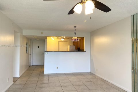 Снять в аренду кондоминиум в Помпано-Бич, Флорида 2 спальни, 102.19м2, № 2004764 - фото 4