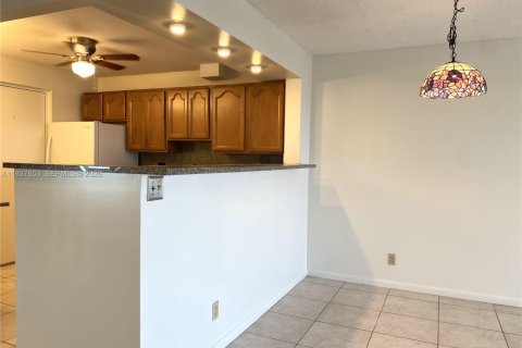 Снять в аренду кондоминиум в Помпано-Бич, Флорида 2 спальни, 102.19м2, № 2004764 - фото 8