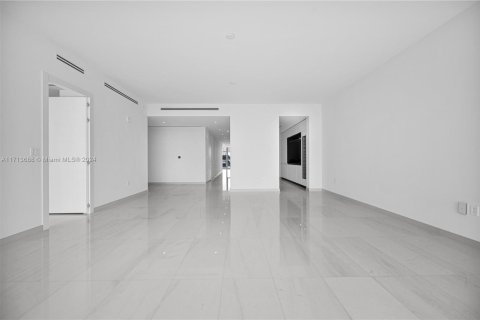 Condo in Miami, Florida, 3 bedrooms  № 1859763 - photo 4