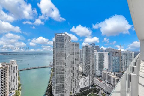Condo in Miami, Florida, 3 bedrooms  № 1859763 - photo 30