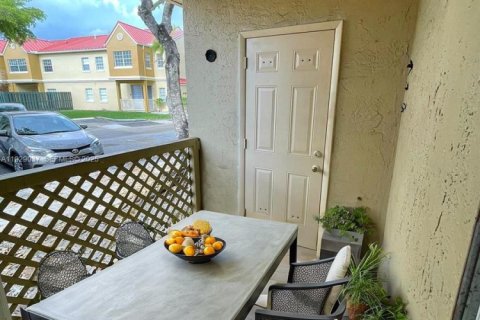 Copropriété à louer à Hialeah, Floride: 1 chambre, 66.43 m2 № 1987443 - photo 7