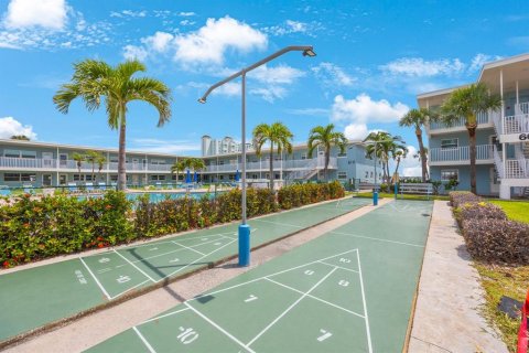Condo in Saint Pete Beach, Florida, 1 bedroom  № 1803160 - photo 30