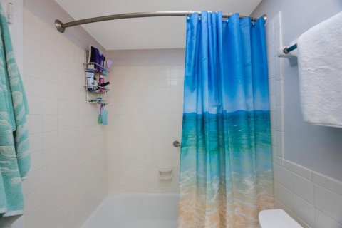 Condo in Saint Pete Beach, Florida, 1 bedroom  № 1803160 - photo 22
