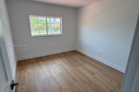 Купить виллу или дом в Майами, Флорида 4 спальни, 187.29м2, № 1708035 - фото 23