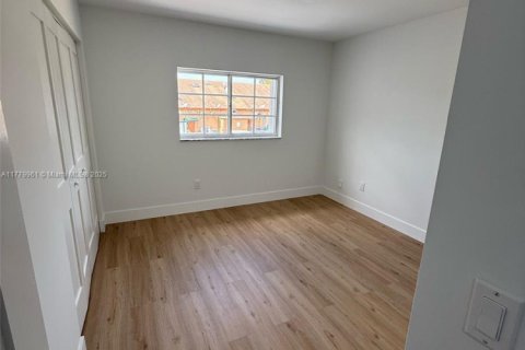 Купить виллу или дом в Майами, Флорида 4 спальни, 187.29м2, № 1708035 - фото 21