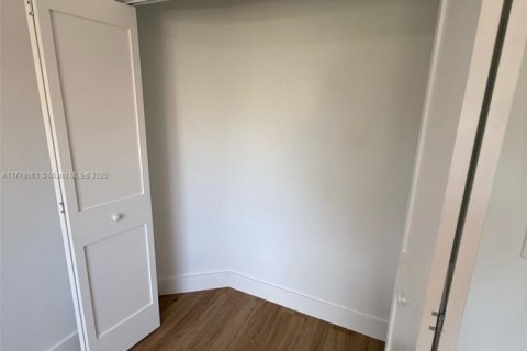 Купить виллу или дом в Майами, Флорида 4 спальни, 187.29м2, № 1708035 - фото 26