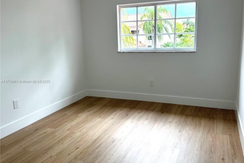 Купить виллу или дом в Майами, Флорида 4 спальни, 187.29м2, № 1708035 - фото 15