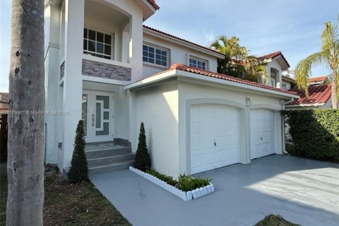 Купить виллу или дом в Майами, Флорида 4 спальни, 187.29м2, № 1708035 - фото 2