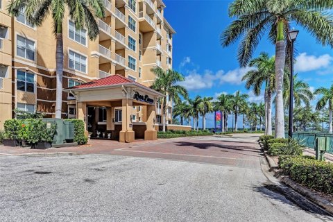 Copropriété à louer à Bradenton, Floride: 2 chambres, 142.6 m2 № 1634502 - photo 1