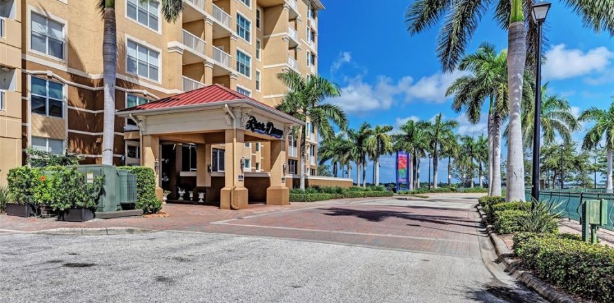Condominio en Bradenton, Florida, 2 dormitorios № 1634502