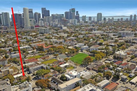 Immobilier commercial à vendre à Miami, Floride: 352.01 m2 № 2081371 - photo 16