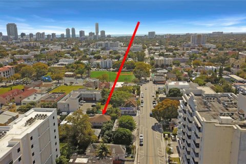 Immobilier commercial à vendre à Miami, Floride: 352.01 m2 № 2081371 - photo 18