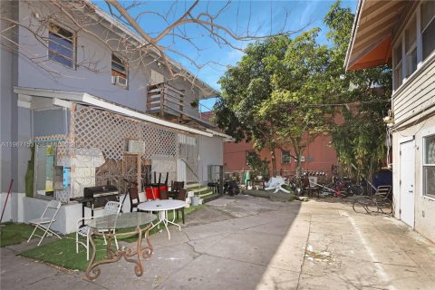 Immobilier commercial à vendre à Miami, Floride: 352.01 m2 № 2081371 - photo 8