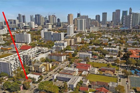 Immobilier commercial à vendre à Miami, Floride: 352.01 m2 № 2081371 - photo 13