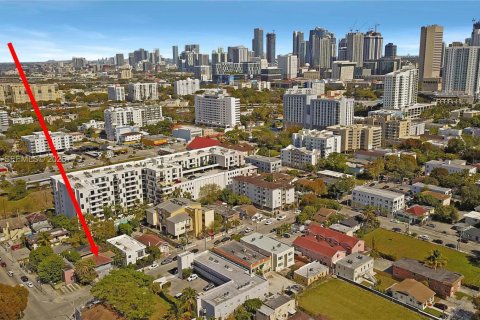 Immobilier commercial à vendre à Miami, Floride: 352.01 m2 № 2081371 - photo 12