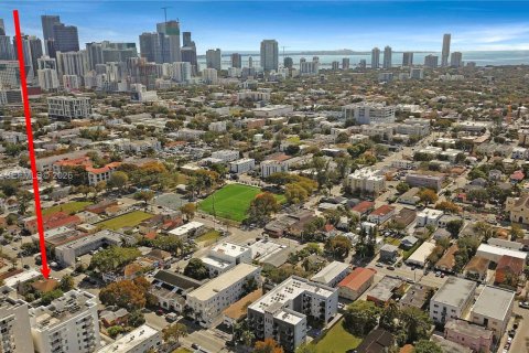 Immobilier commercial à vendre à Miami, Floride: 352.01 m2 № 2081371 - photo 17