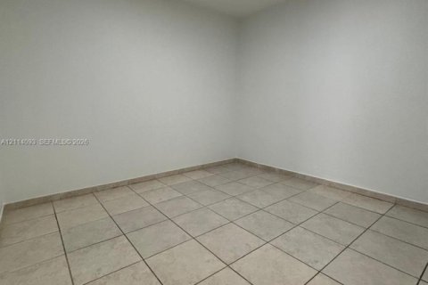 Immobilier commercial à louer à Miami, Floride: 1 chambre, 60.39 m2 № 2439369 - photo 6