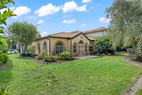 Condo in Lady Lake, Florida, 2 bedrooms  № 2157556 - photo 23