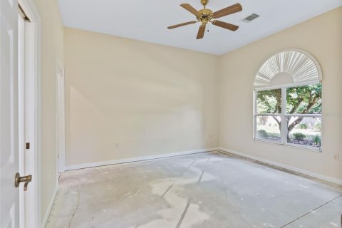Condo in Lady Lake, Florida, 2 bedrooms  № 2157556 - photo 20