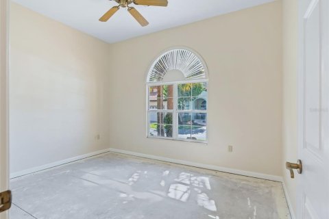 Condo in Lady Lake, Florida, 2 bedrooms  № 2157556 - photo 21