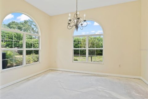 Condo in Lady Lake, Florida, 2 bedrooms  № 2157556 - photo 13