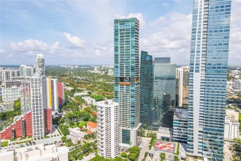Condo in Miami, Florida, 1 bedroom  № 2081084 - photo 24