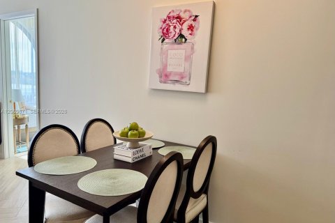 Copropriété à louer à Miami, Floride: 2 chambres, 74.69 m2 № 2338677 - photo 11