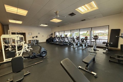 Condo in Aventura, Florida, 2 bedrooms  № 2009521 - photo 27