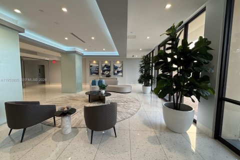 Condo in Aventura, Florida, 2 bedrooms  № 2009521 - photo 26