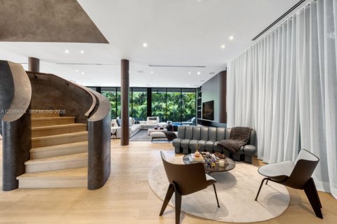 Villa ou maison à vendre à Miami Beach, Floride: 6 chambres, 426.42 m2 № 2300412 - photo 14
