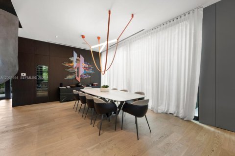 Villa ou maison à vendre à Miami Beach, Floride: 6 chambres, 426.42 m2 № 2300412 - photo 13