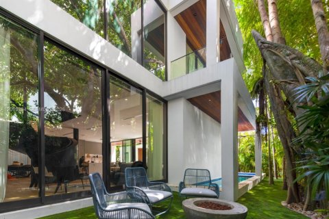 Villa ou maison à vendre à Miami Beach, Floride: 6 chambres, 426.42 m2 № 2300412 - photo 26