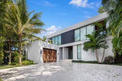 Villa ou maison à vendre à Miami Beach, Floride: 6 chambres, 426.42 m2 № 2300412 - photo 4