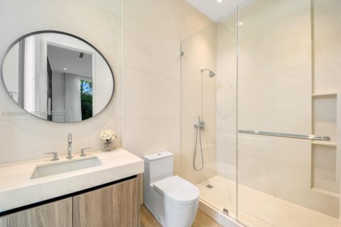 Villa ou maison à vendre à Miami Beach, Floride: 6 chambres, 426.42 m2 № 2300412 - photo 28