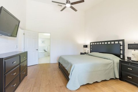 House in Sarasota, Florida 3 bedrooms, 149.02 sq.m. № 1773023 - photo 13