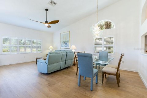 House in Sarasota, Florida 3 bedrooms, 149.02 sq.m. № 1773023 - photo 7