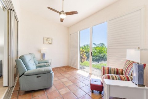 House in Sarasota, Florida 3 bedrooms, 149.02 sq.m. № 1773023 - photo 11