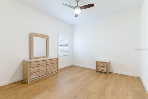 House in Sarasota, Florida 3 bedrooms, 149.02 sq.m. № 1773023 - photo 24