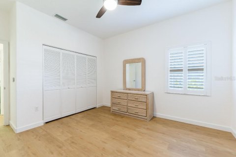 House in Sarasota, Florida 3 bedrooms, 149.02 sq.m. № 1773023 - photo 25