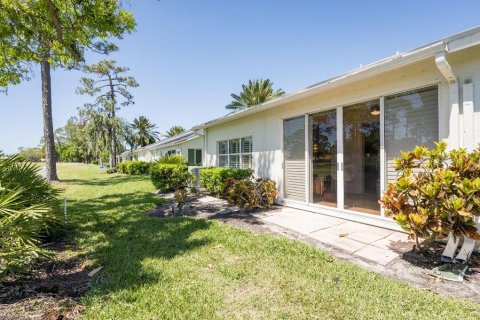 House in Sarasota, Florida 3 bedrooms, 149.02 sq.m. № 1773023 - photo 28