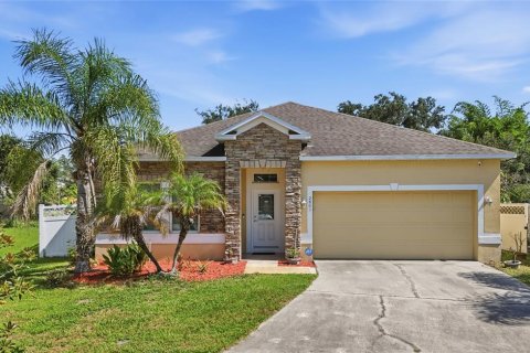 House in Kissimmee, Florida 4 bedrooms, 185.8 sq.m. № 2341523