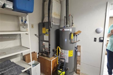 Casa en alquiler en Sunrise, Florida, 3 dormitorios, 109.53 m2 № 1986505 - foto 28