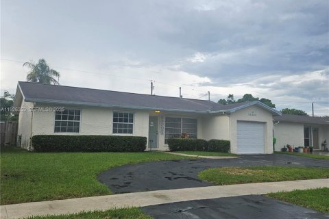 Casa en alquiler en Sunrise, Florida, 3 dormitorios, 109.53 m2 № 1986505 - foto 30