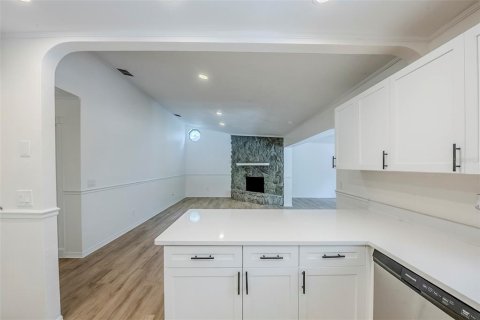 House in Longwood, Florida 3 bedrooms, 154.03 sq.m. № 1812416 - photo 8