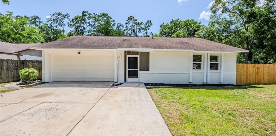 House in Longwood, Florida 3 bedrooms, 154.03 sq.m. № 1812416