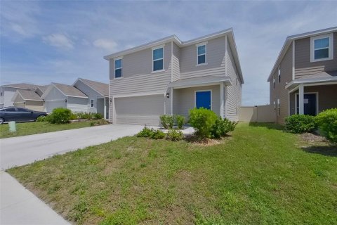 Villa ou maison à louer à Ocala, Floride: 5 chambres, 220.18 m2 № 2383859 - photo 2