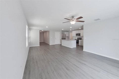 Villa ou maison à louer à Ocala, Floride: 5 chambres, 220.18 m2 № 2383859 - photo 5