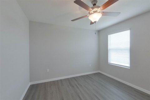 Villa ou maison à louer à Ocala, Floride: 5 chambres, 220.18 m2 № 2383859 - photo 20